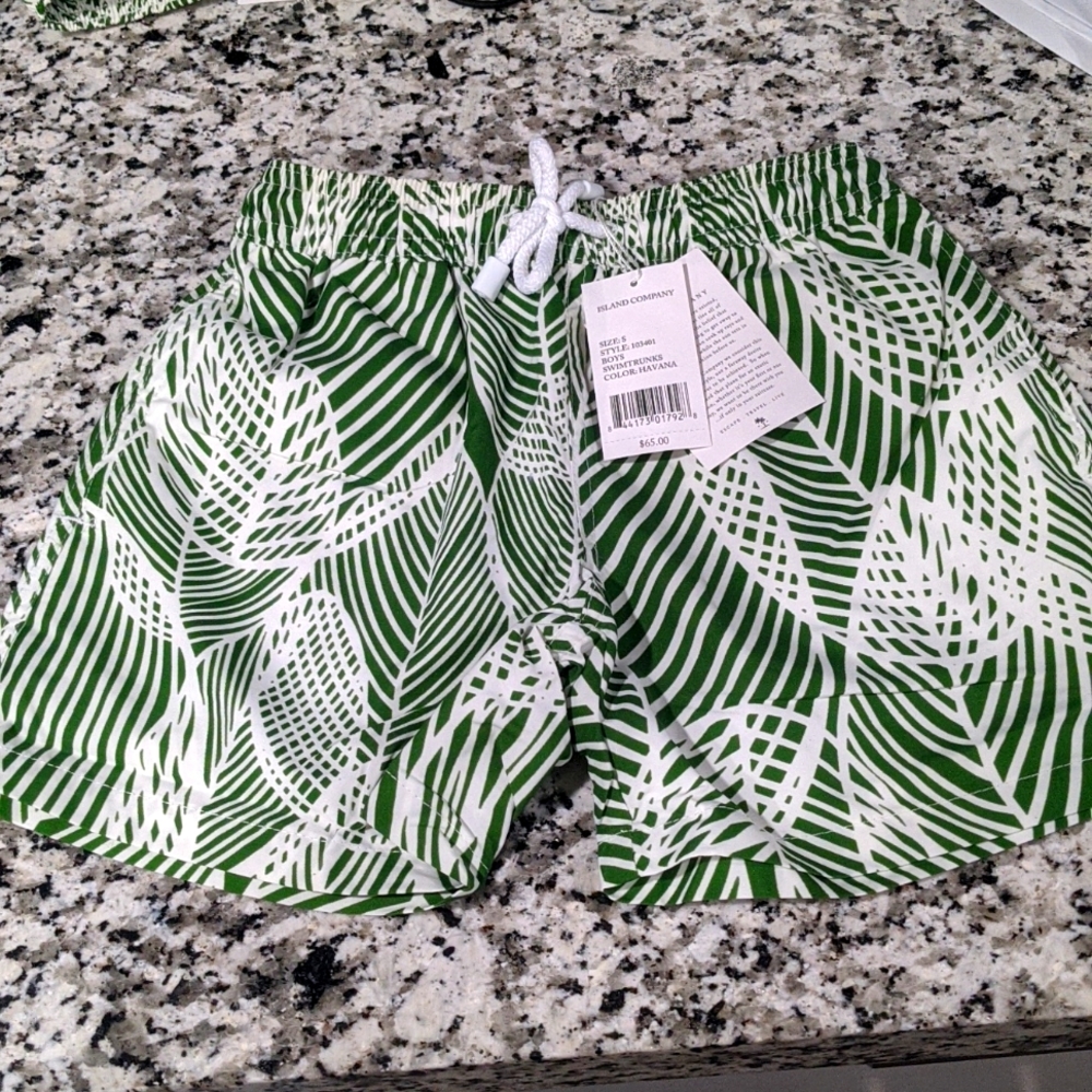Island company toddler beach short 2T